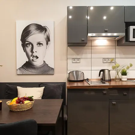 Super Cosy 3br Near Newyork Cafe With Balcony Appartamento *