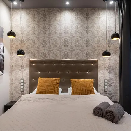 Appartamento Super Cosy 3br Near Newyork Cafe With Balcony Budapest