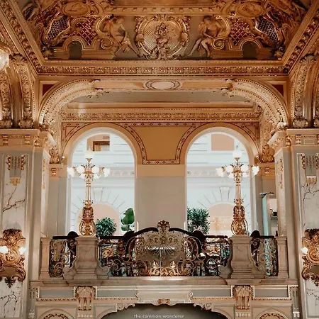 Super Cosy 3br Near Newyork Cafe With Balcony Budapest
